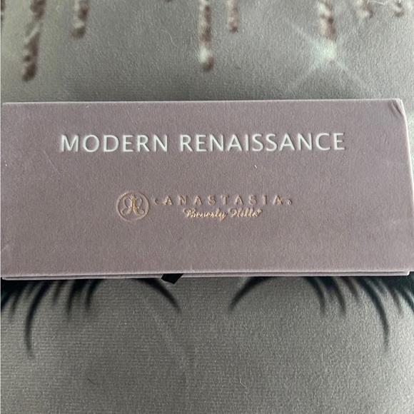 Anastasia Beverly Hills Modern Renaissance Eyeshadow Palette - Picture 2 of 3
